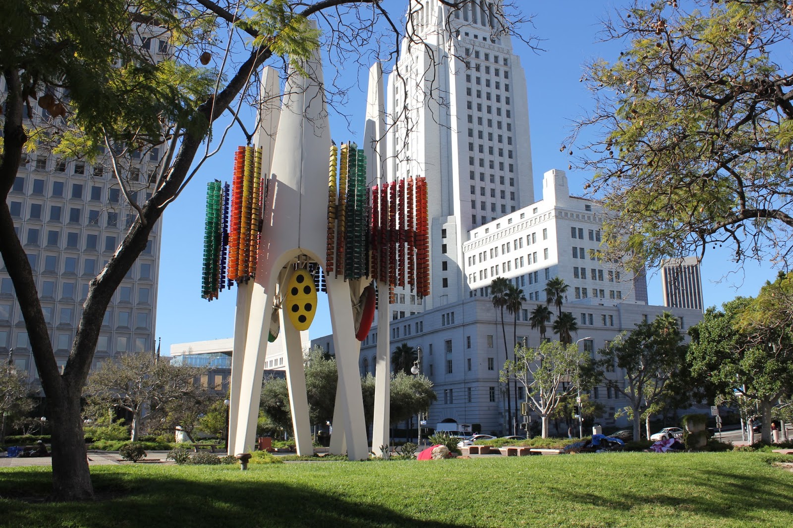 Joseph Young, Seniman Pencipta Triforium di California