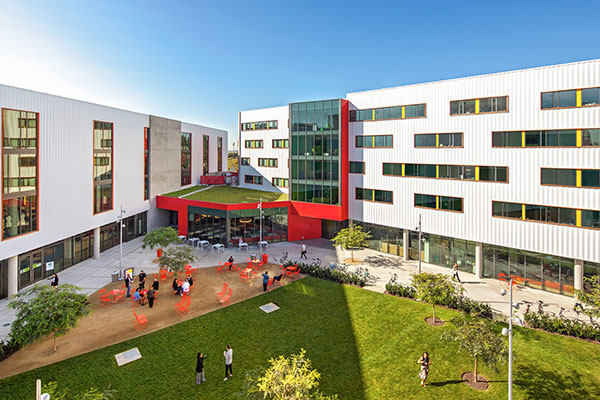 Sekolah Seni Terbaik di California: Bagian 2